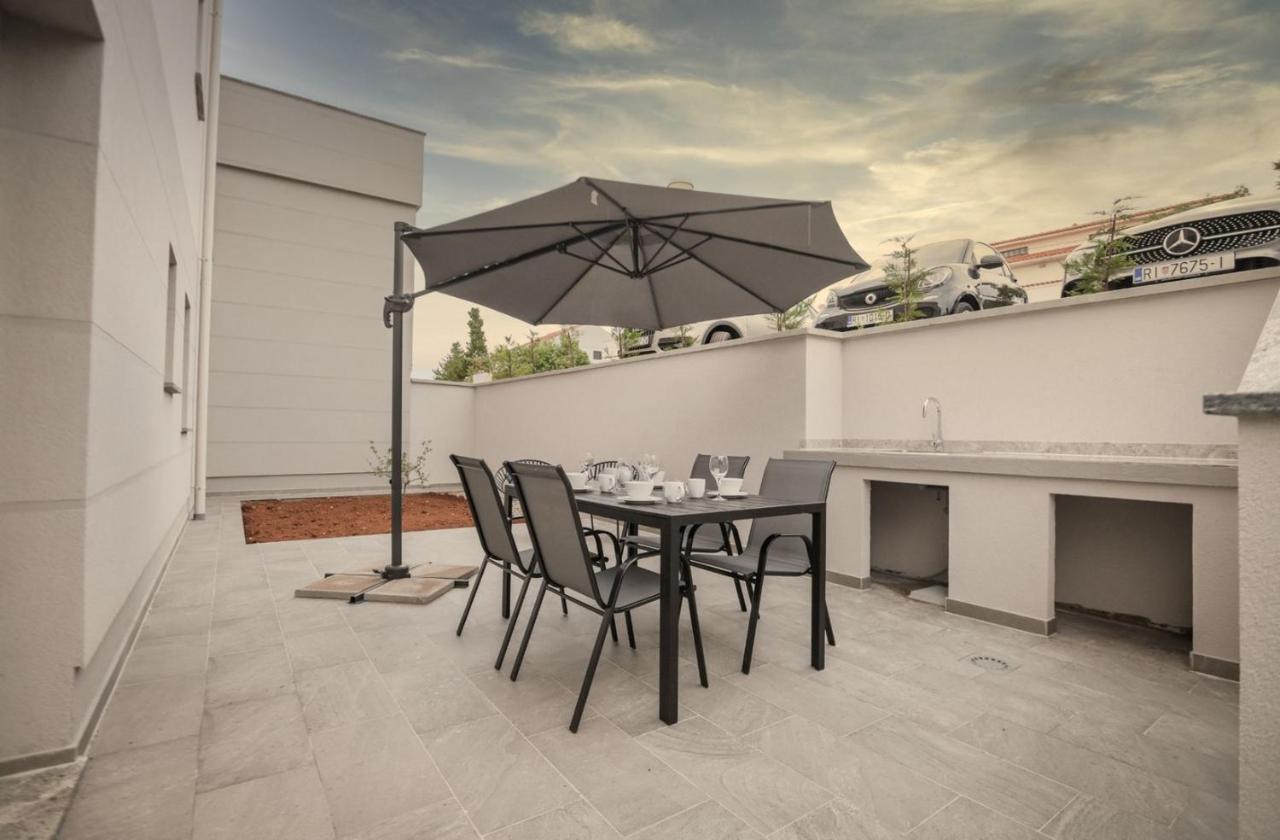 Luxury Apartments Villa Lacrima Šilo 外观 照片