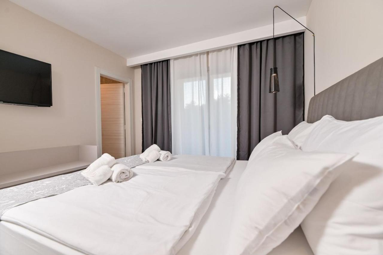 Luxury Apartments Villa Lacrima Šilo 外观 照片